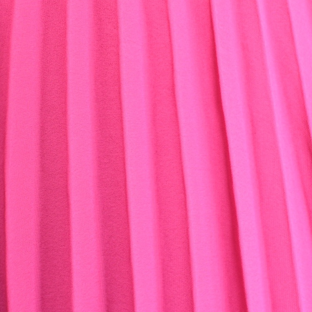 Missguided Pleated Wrap Skirt - Picture 3 of 4